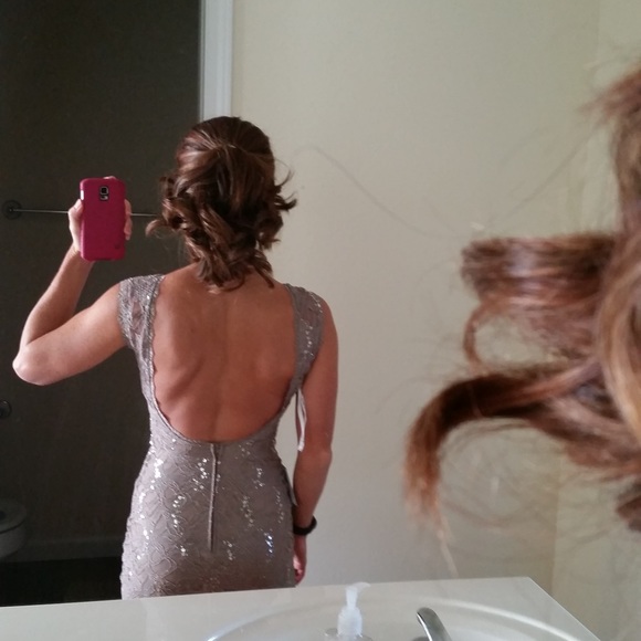 Beautiful Champagne open back dress - Picture 5 of 6